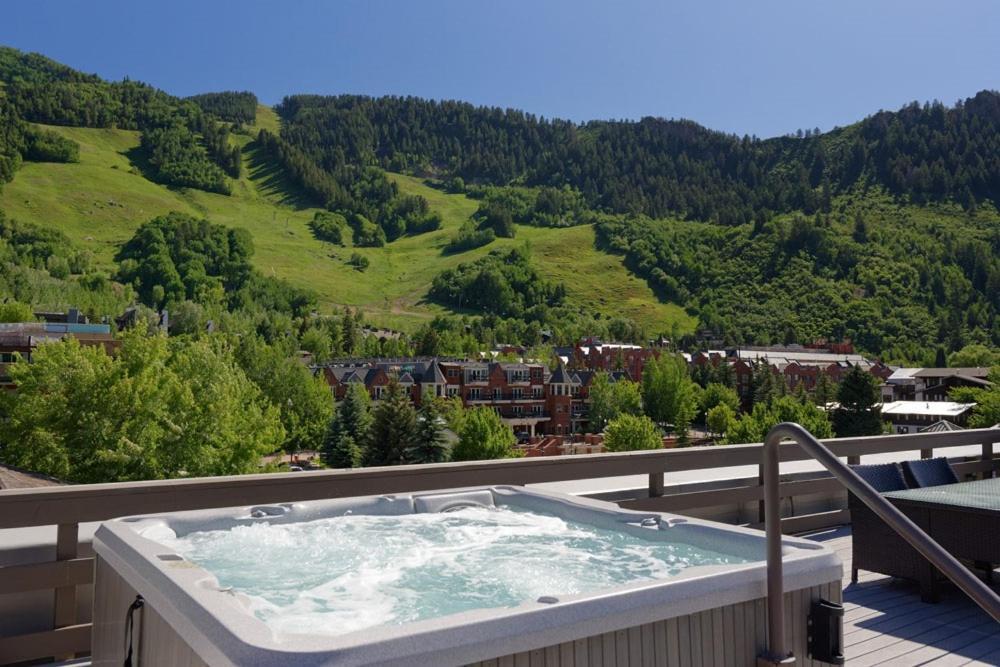 Independence Square 300, Nice Hotel Room With Great Views, Location & Rooftop Hot Tub! Aspen Kültér fotó